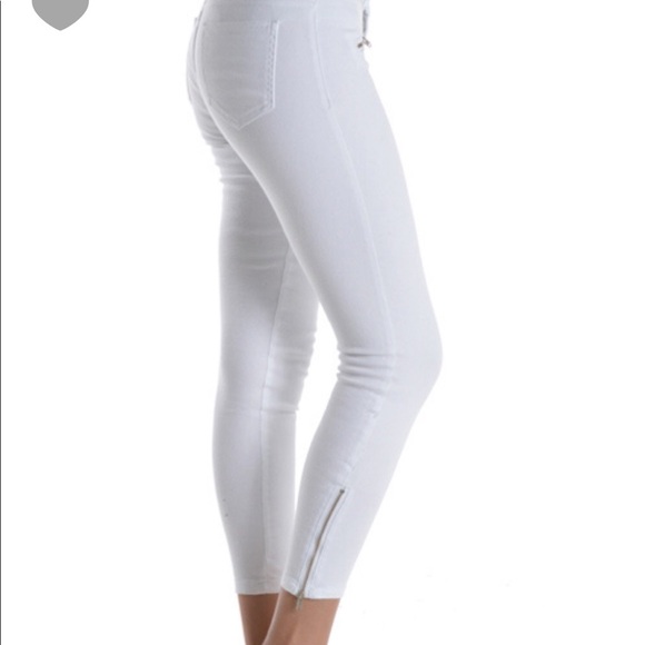 White Zipper Trim Stretch Skinny Jeans - Picture 4 of 5